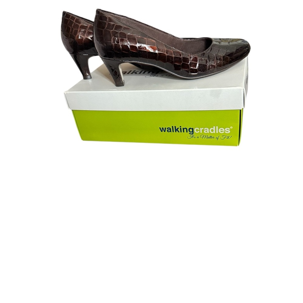 Walking Cradles Joy Brown 2” Heels Croc-Embossed its a matter of fitcomfort used